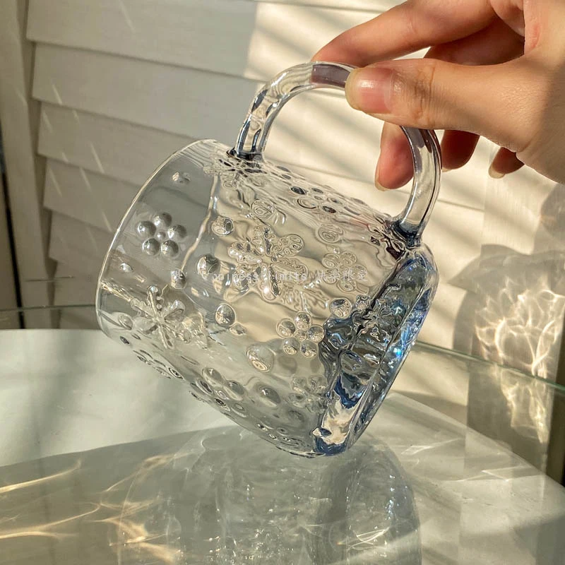 Simpatica tazza di Natale rega - Wine Beer Coffee Drink recensione e prezzo